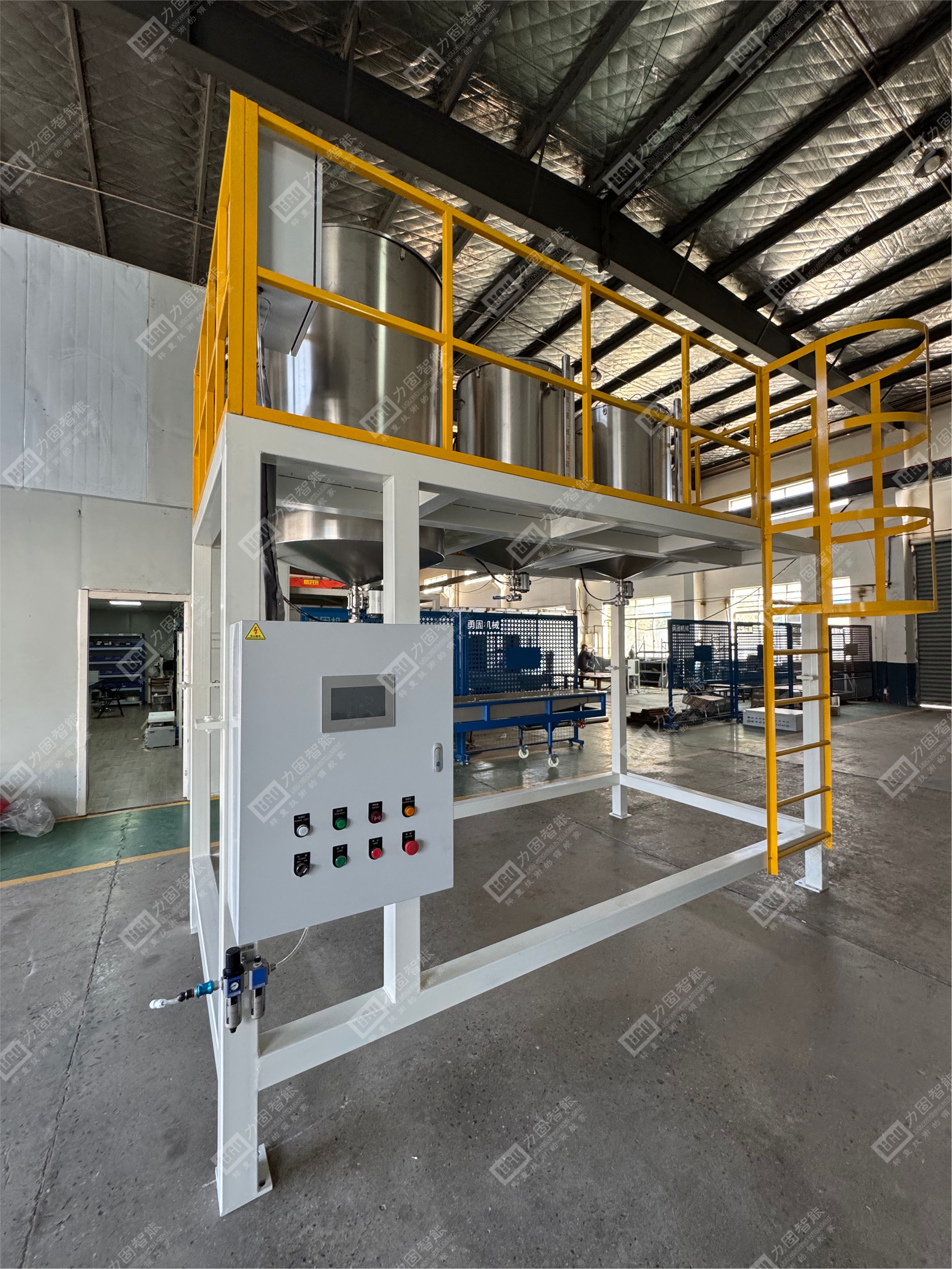 力固智能 | 自动计量配料系统顺利运往客户现场