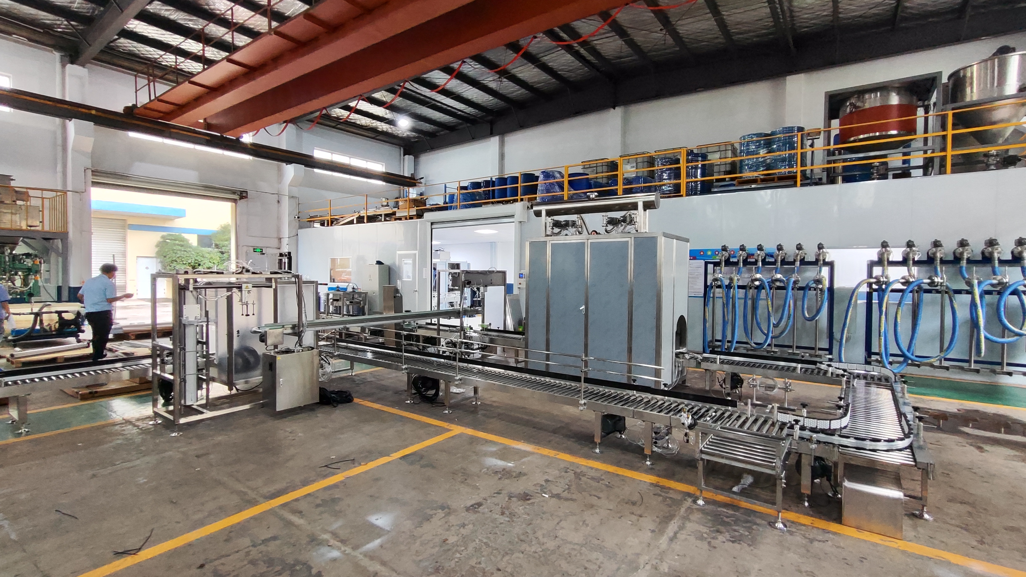 力固智能 | 20L全自动灌装线顺利运往客户现场